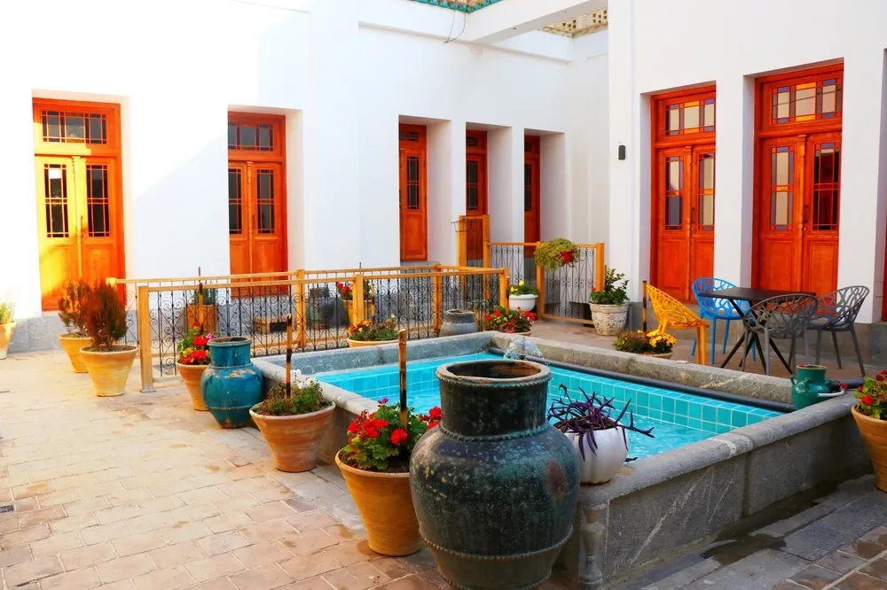 بوتیک هتل خانه صدیق